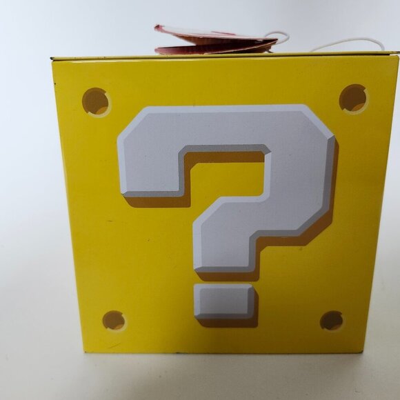 2017 SUPER MARIO QUESTION BLOCK Money Box BNWT NINTENDO - Picture 4 of 8